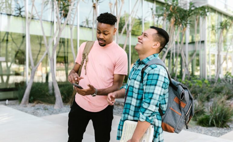 Enem: MEC e Fiocruz lançam rede de cursinhos populares